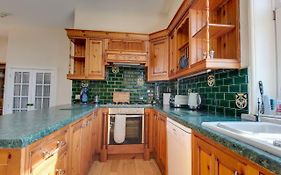Carnegie Library: Shakespeare Apartment 3 Bedroom